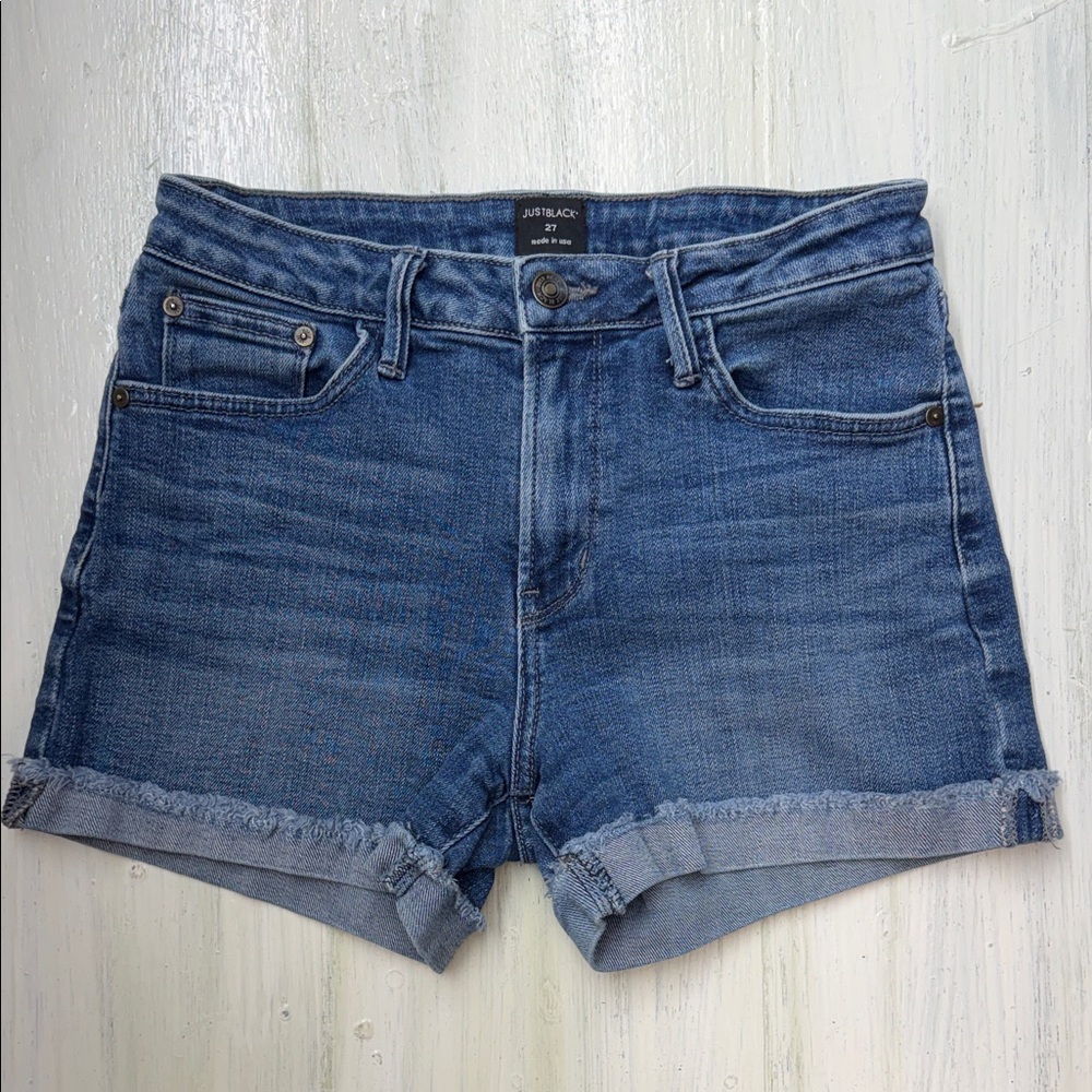 Just Black Cuffed Blue Denim Shorts Sz 27